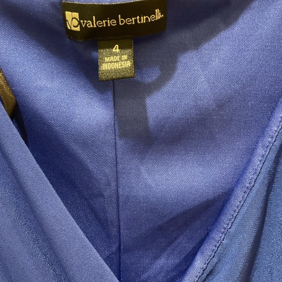 Sz 2. Silk sleeveless top Brand is “Portrait of a Girl” - Picture 2 of 4